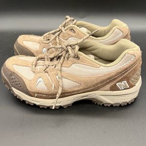 Ladies, New Balance 606 Sneakers, size 7.5